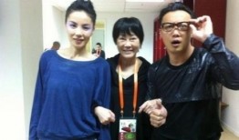 娱乐圈前经纪人爆料,揭秘明星背后的真实故事