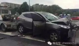 郑州车祸爆料新闻视频,多车连环相撞，伤亡情况令人揪心