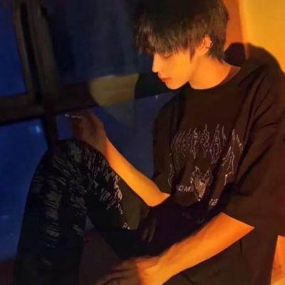 娱乐吃瓜头像男真人版